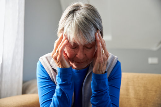 signs-of-chronic-stress-in-aging-adults